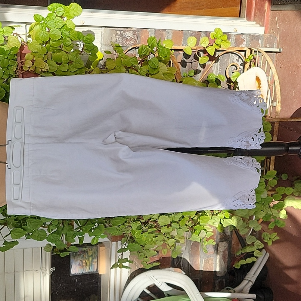 CHARTER CLUB white, capris. Embroidered trim on legs. Size 12. Very gently worn.